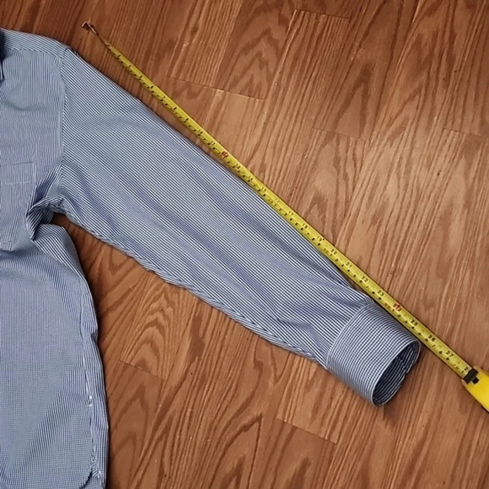J.crew Thompson Thirtings size lg wrinkle free shirt‎